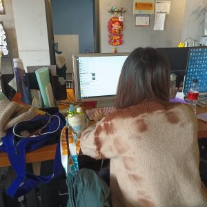 艺术2052张婷(百子莲)工作照-现代学徒制-运行管理系统